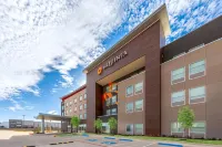 La Quinta Inn & Suites by Wyndham DeSoto Hotels in Carrollton
