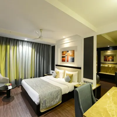 Hotel Chanchal Deluxe Отели рядом с достопримечательностью «Радж Гхат»