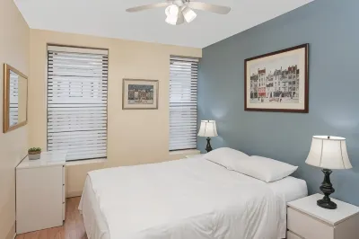 Chicago Parthenon Hostel Hotels in 