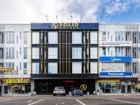 Solid Hotels Hotels near Masjid Taman Tanjung Puteri Resort