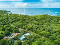 3BR Beach House w/ Pool - Las Palmitas Hotels in Paraiso