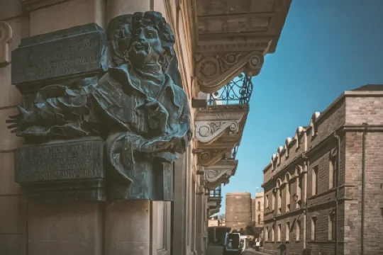 Pera Hotel Baku Отели рядом с достопримечательностью «Бакинский бульвар»