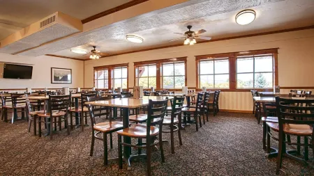 Best Western Plus Weston Inn