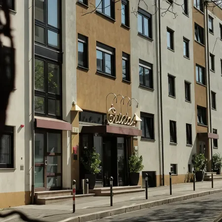 Hotel Cristal Отели рядом с достопримечательностью «Остштадт»