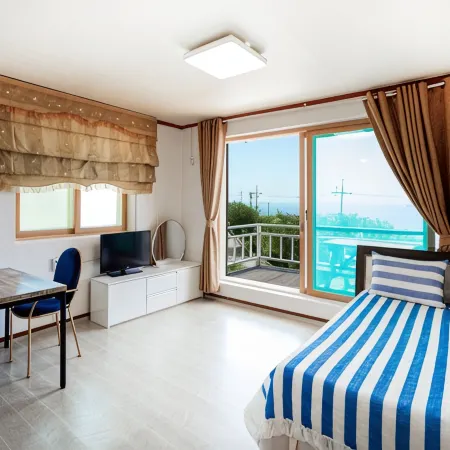 Namhae Seolleim Pension