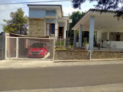 Villa Hanna Batu Hotels near Selecta Recreation Park