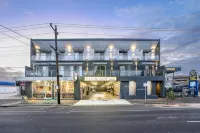 Belmercer Motel Hotels near Fas Group Pty Ltd