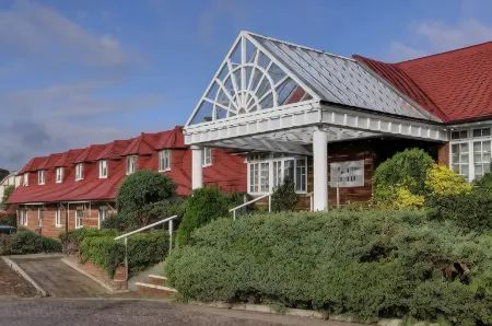 Best Western Reading Calcot Hotel Отели рядом с достопримечательностью «Центральная библиотека Рединг»