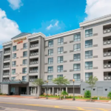 คอร์ทยาร์ดบายแมริออท แทมปา ดาวน์ทาวน์ โรงแรมใกล้Tampa Museum of Art