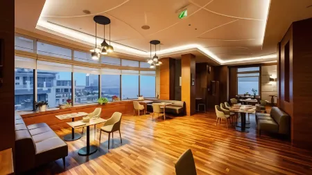 Holiday Inn Baku Отели рядом со станцией Бакинский Железнодорожный Вокзал