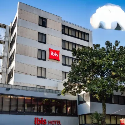 Ibis Porto Centro São Bento オポルト・コリセウム周辺のホテル