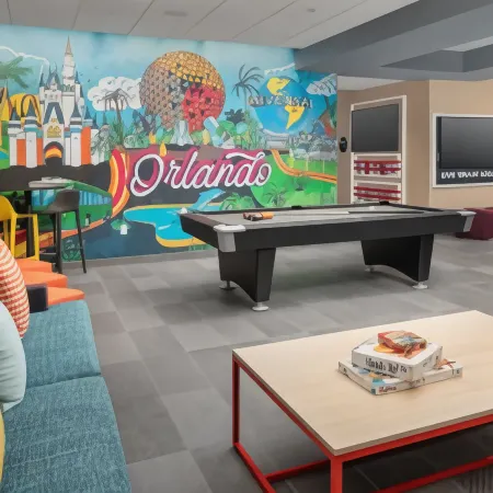 Tru by Hilton Orlando Convention Center Area Отели рядом с достопримечательностью «Madame Tussauds Orlando»