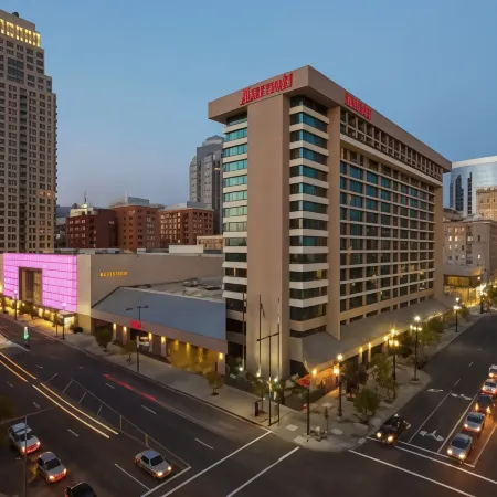 Salt Lake Marriott Downtown at City Creek Отели рядом с достопримечательностью «Pioneer Memorial Museum»