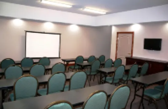 คันทรีอินน์แอนด์สวีทส์ บายเรดิสัน เรดวิง MN