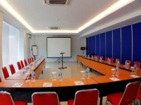 仙娜運動酒店 明古魯酒店