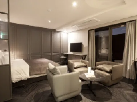 กาเดน โฮเทล โรงแรมในซูว็อน