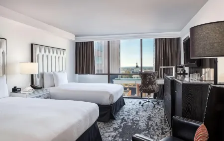 DoubleTree by Hilton Tallahassee Отели в г. Таллахасси