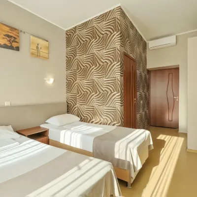 Travelers House Guest House Golubaya Bukhta 주변 호텔