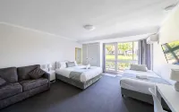 Bathurst Studio Apartments Hotels in Bathurst