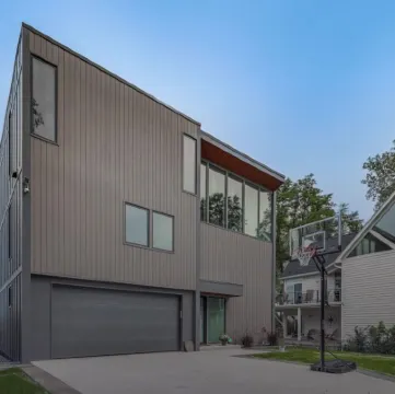 Luxury Retreat with Chicago Skyline & Beach Access