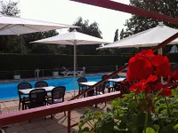 Ibis Belfort Danjoutin - Swimmingpools