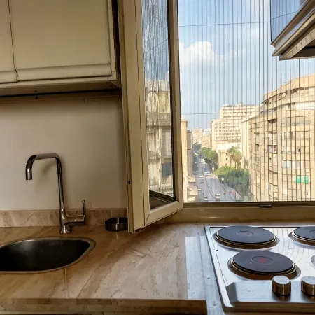 Downtown Private Studio | Rooftop Jacuzzi & Views