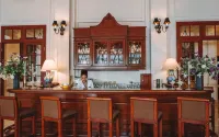 Settha Palace Hotel - 5-Star