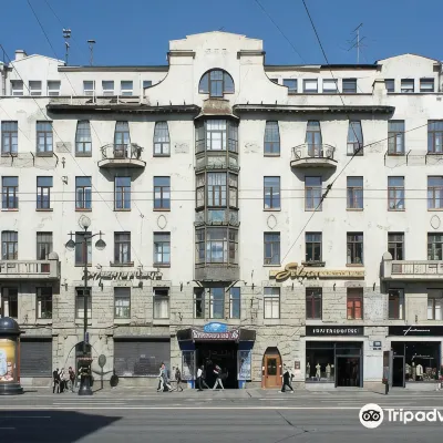 Невский 111 Отели рядом с достопримечательностью «Ледовый дворец»