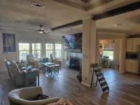 HUGE 3K sq ft Waterfront Home - fitness rm, screen porch, dock, dog run, kayaks - 4-Star