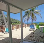 Serenity on the Bay1 - One Bed Cayman Brac - Airport Shops Restaurants Close! - Wifi