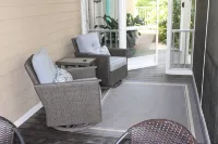 Tropical 5BR Paradise,  Private Pool, Hot Tub, Canal Access – Sleeps 12 - Wifi