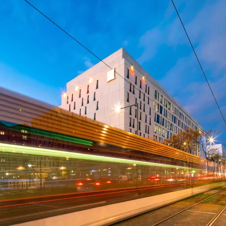 Ibis Marseille Centre Euroméd Отели рядом с достопримечательностью «Район Ла-Корниш»