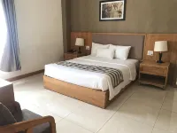Elegant Hotel - 2-Star