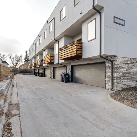 Charming Downtown Townhome in Cheyenne with WiFi & Central AC!