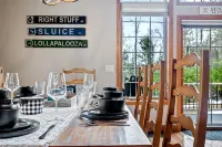 15 Guest Chalet with Sauna and Hot Tub - Bunk Room - 4 minutes to Sunday River