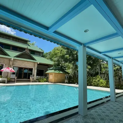 Green Tree Resort Отели рядом с достопримечательностью «Водопад Сирипхум»