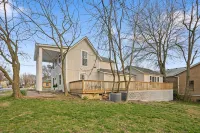 Elle House4 Bedroom House in Historic Downtown Siloam Springs - 4-Sterne
