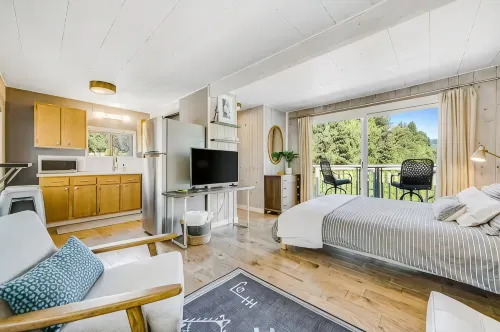 Melody Vineyard Cottage - Homestays