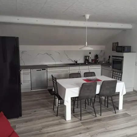 Newly renovated apartment directly at the S-Bahn Hoffenheim 90 sqm