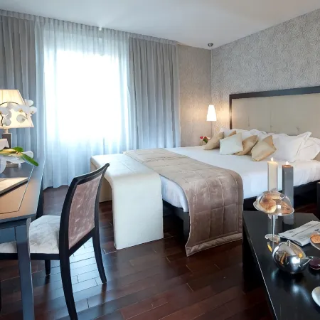 Hotel Fiume Rome Отели рядом с достопримечательностью «Площадь Фьюме»