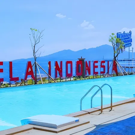 Lion Hotel & Plaza