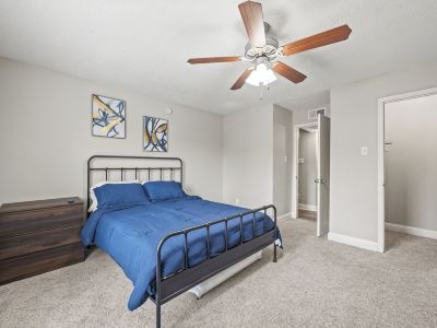 Stylish 1BR + pool Walk to Bars & Bites in the heart of Addison