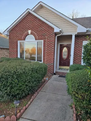 Charming 3-bedroom house with AC in Granite Quarry