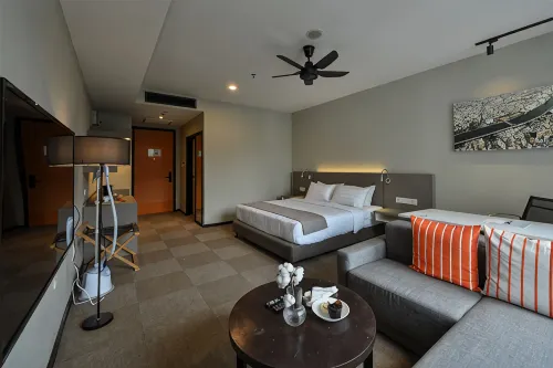 Asaya Damansara - Mountain view