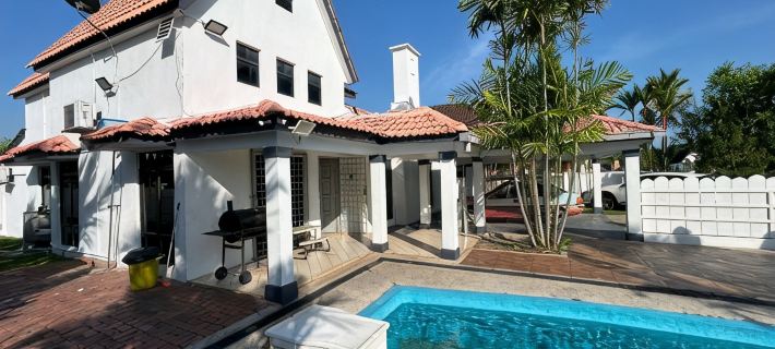Lot 942 - A'Famosa Melaka Villa Pool KTV WIFI 5 ROOM 2BR Hotels in Pegoh