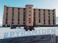 Hotel Pyramiden โรงแรมใน