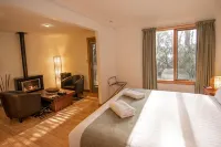 Lake St Clair Lodge - 3-Star