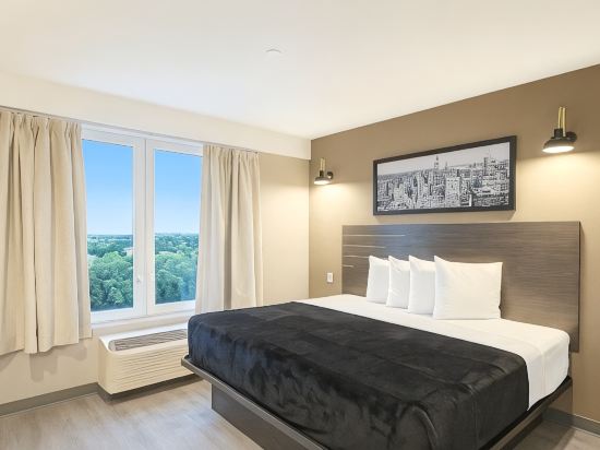 LIV Hotel Bronx
