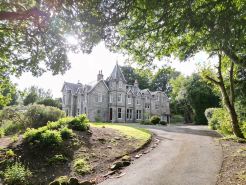 Wellwood Manor