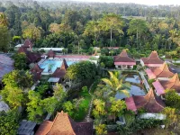 Kampoeng Joglo Ijen Hotels in Licin